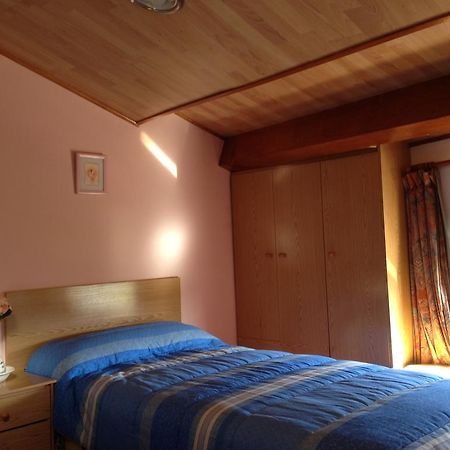 Ferienwohnung La Ontina La Puebla De Valverde Zimmer foto