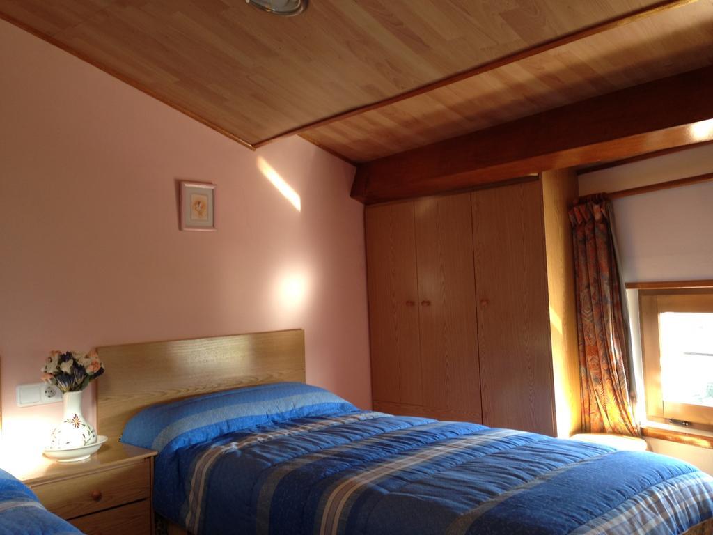 Ferienwohnung La Ontina La Puebla De Valverde Zimmer foto