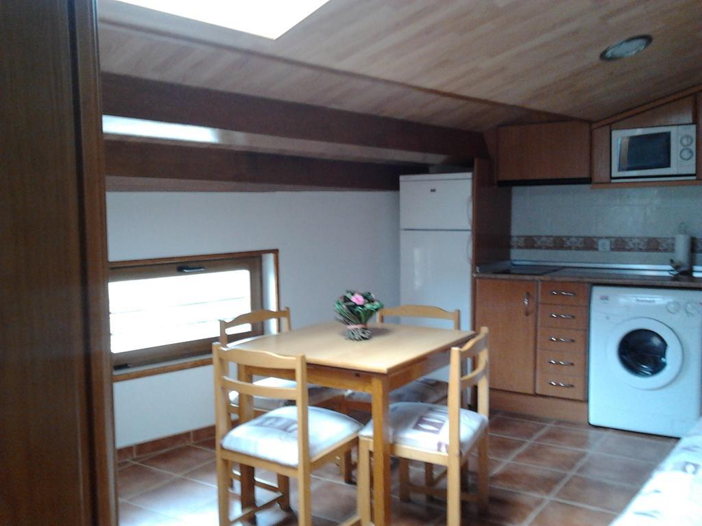 Ferienwohnung La Ontina La Puebla De Valverde Zimmer foto